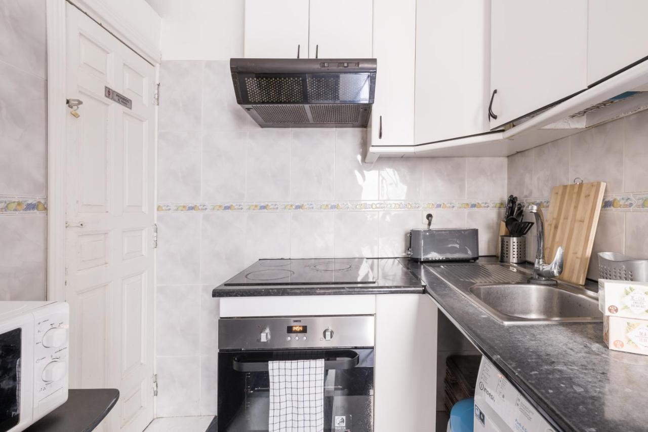 Comfy 4 Rooms Apt In The Heart Of Chueca Madrid Ngoại thất bức ảnh